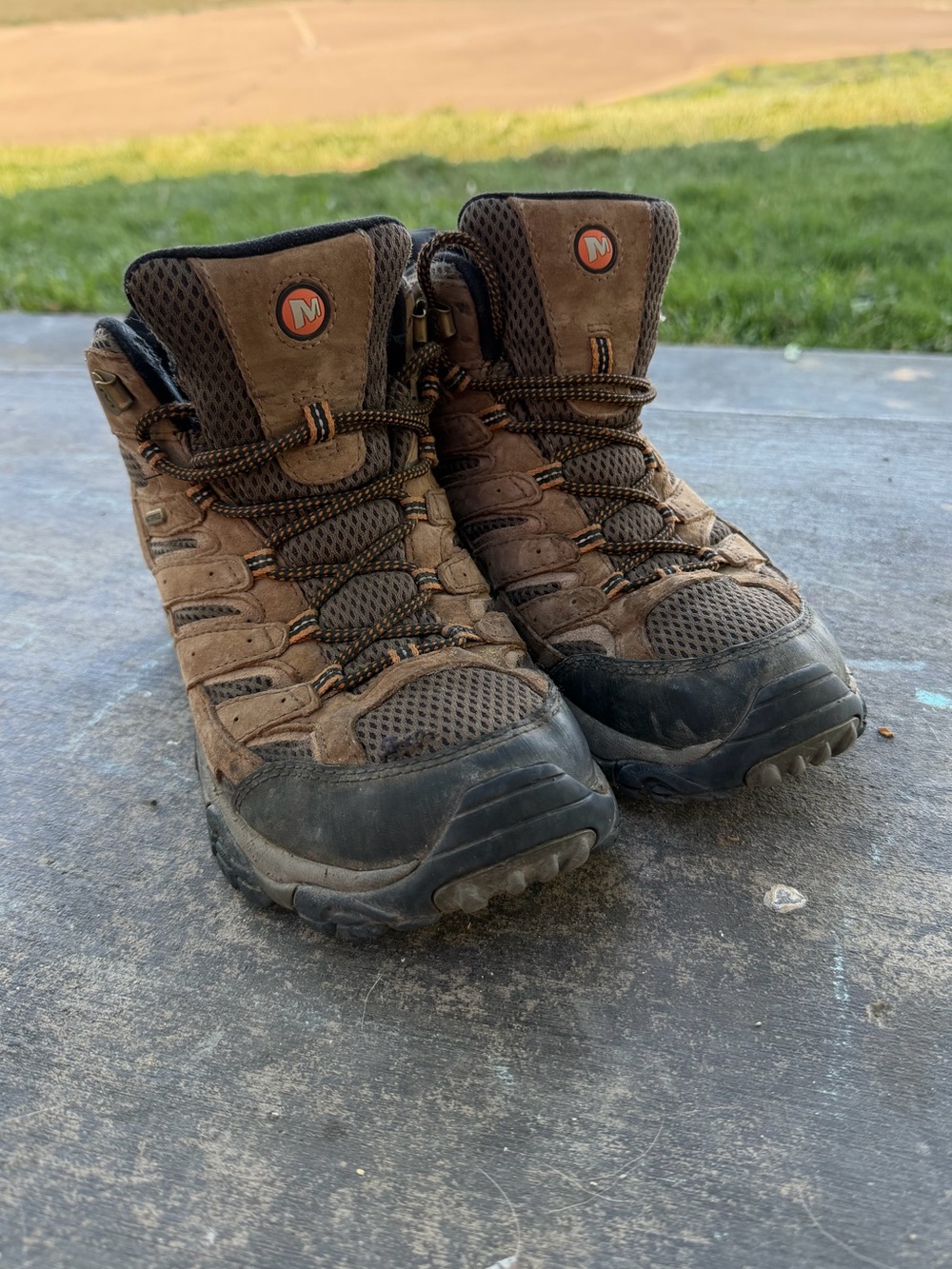 Merrell Moab 2 Mens Size 8 Brown Boots Waterproof Hiking Vibram Outdoors